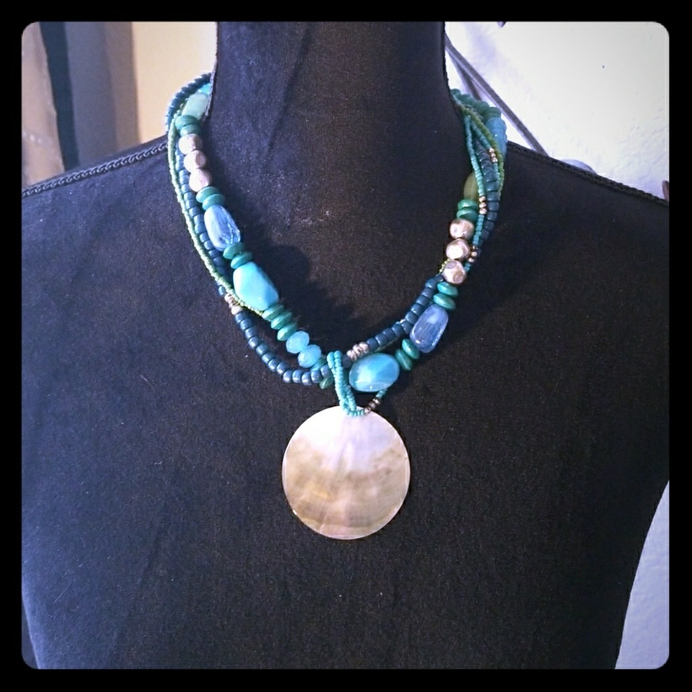 Shell necklace
